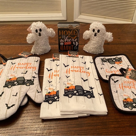Halloween Ghost Kitchen Towels, Ghost Tinsel Decor & Ghost Tier Tray Decor Set - Picture 2 of 14